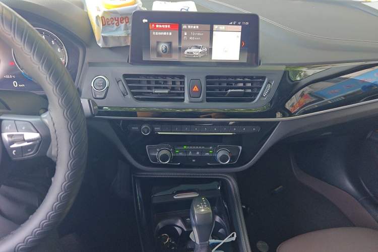 Used BMW 1 Series 2019 118i M Sport Package Audio And AC Panel