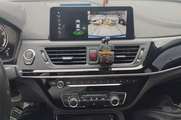 Used BMW 1 Series 2019 118i M Sport Package Audio And AC Panel