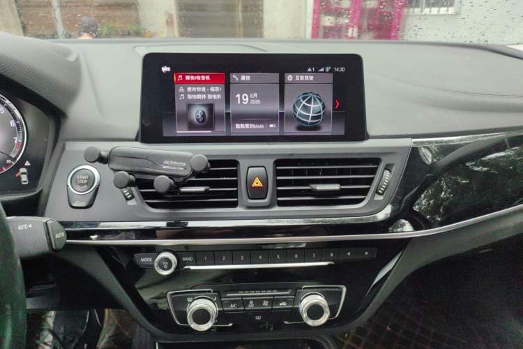Used BMW 1 Series 2019 118i M Sport Package Audio And AC Panel