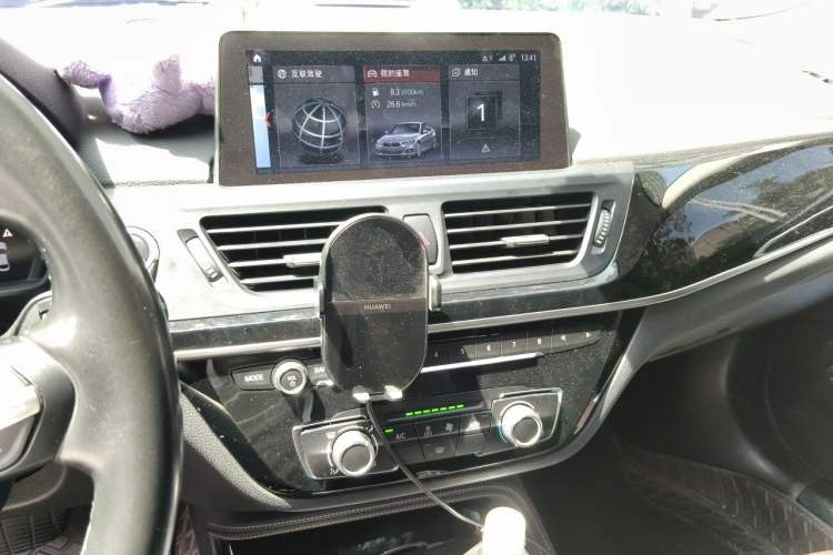 Used BMW 1 Series 2019 118i M Sport Package Audio And AC Panel