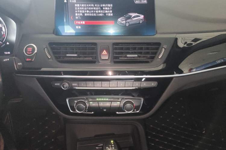Used BMW 1 Series 2019 118i Fashion Model Audio And AC Panel