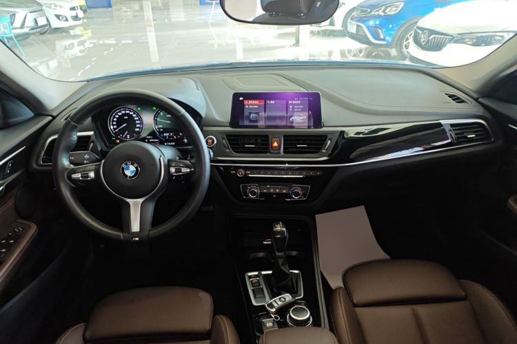 Used BMW 1 Series 2019 118i M Sport Package Center Console