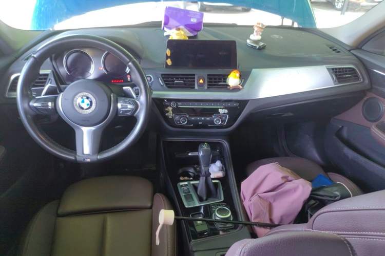 Used BMW 1 Series 2019 120i M Sport Package Center Console