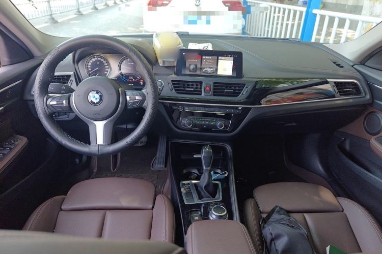 Used BMW 1 Series 2019 118i M Sport Package Center Console