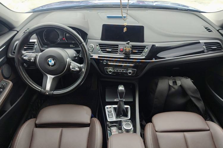 Used BMW 1 Series 2019 118i M Sport Package Center Console