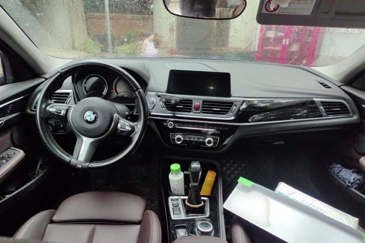 Used BMW 1 Series 2019 118i M Sport Package Center Console