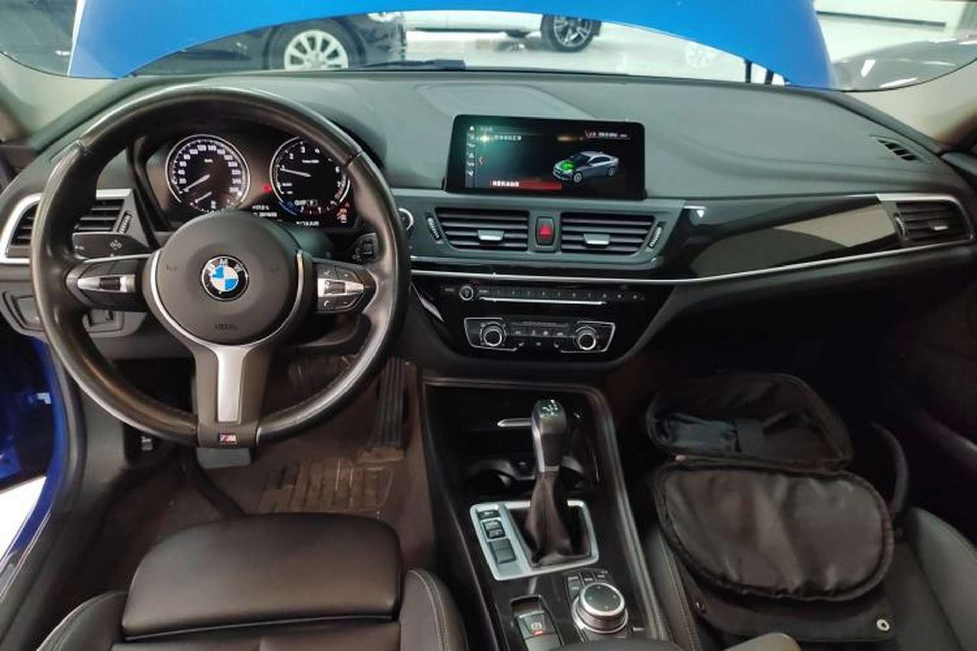 Used BMW 1 Series 2019 118i M Sport Package Center Console