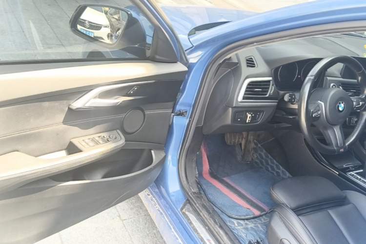 Used BMW 1 Series 2019 118i M Sport Package Driver Seat