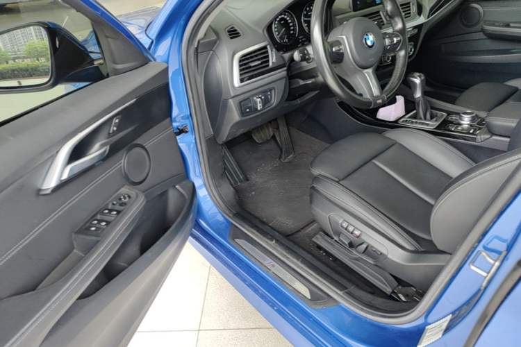 Used BMW 1 Series 2019 118i M Sport Package Driver Seat