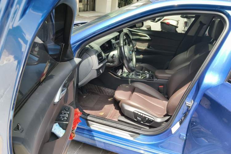 Used BMW 1 Series 2019 118i M Sport Package Driver Seat