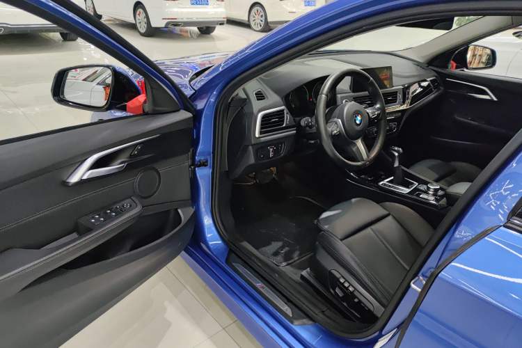Used BMW 1 Series 2019 118i M Sport Package Driver Seat