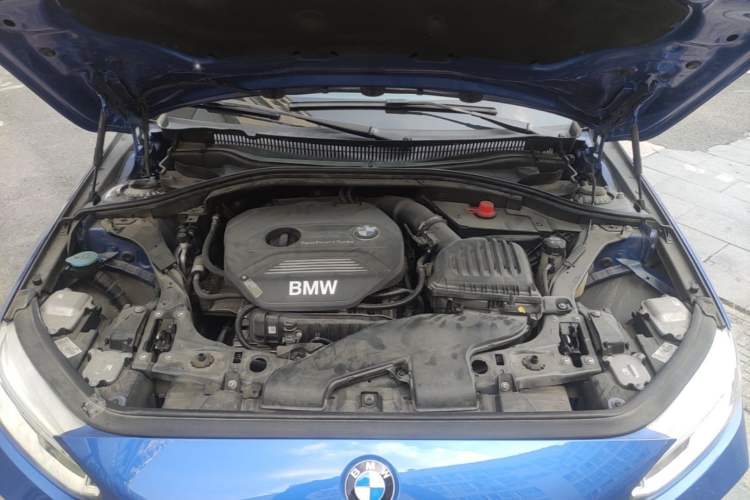 Used BMW 1 Series 2019 118i M Sport Package Engine Bay