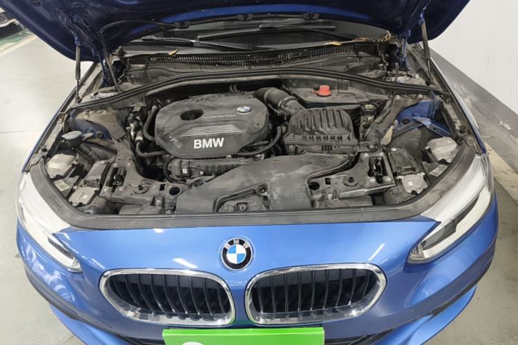 Used BMW 1 Series 2019 118i Fashion Model Engine Bay