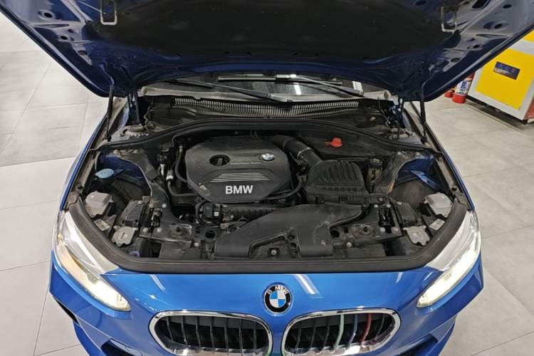 Used BMW 1 Series 2019 118i M Sport Package Engine Bay