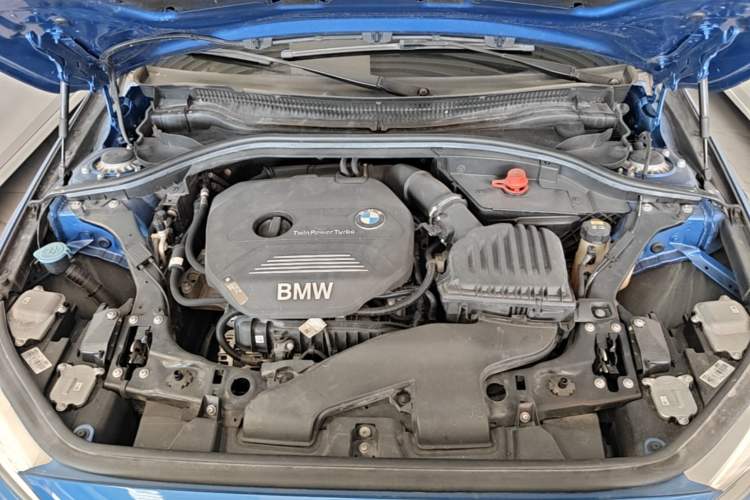 Used BMW 1 Series 2019 118i Fashion Model Engine Bay