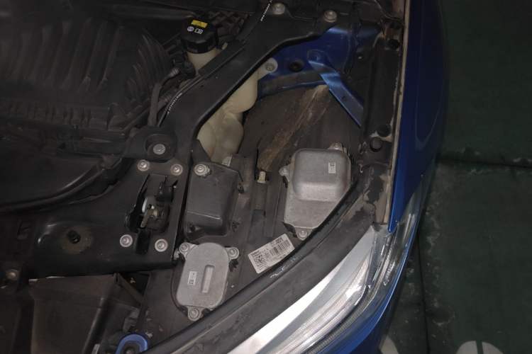 Used BMW 1 Series 2019 118i M Sport Package Engine Bay Left