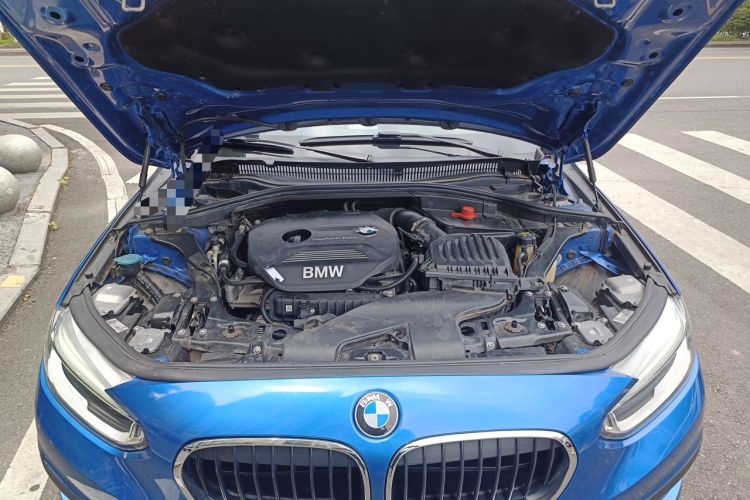 Used BMW 1 Series 2019 118i Fashion Model Engine Bay