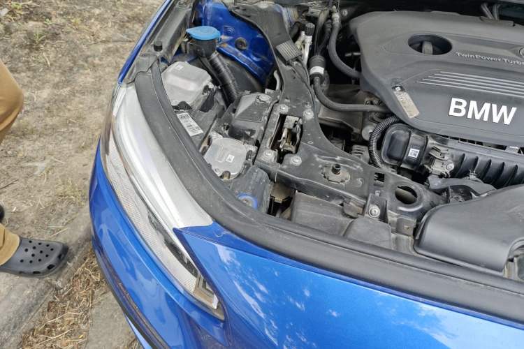 Used BMW 1 Series 2019 118i Fashion Model Engine Bay Right