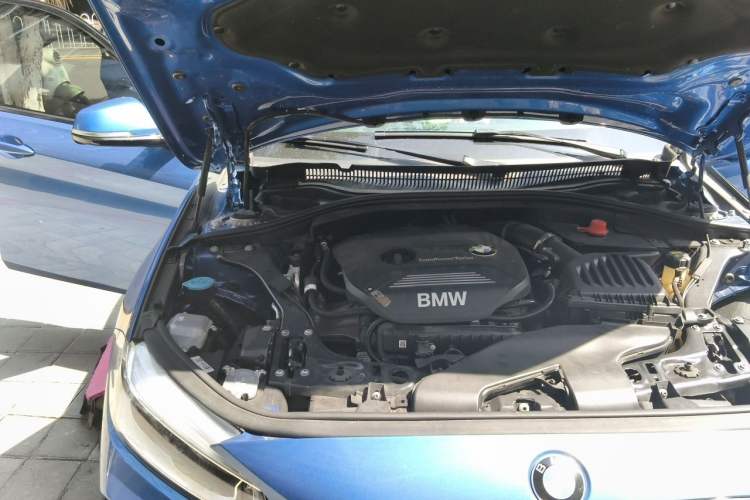 Used BMW 1 Series 2019 118i M Sport Package Engine Bay Right