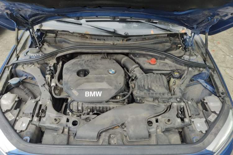 Used BMW 1 Series 2019 118i Fashion Model Engine Bay