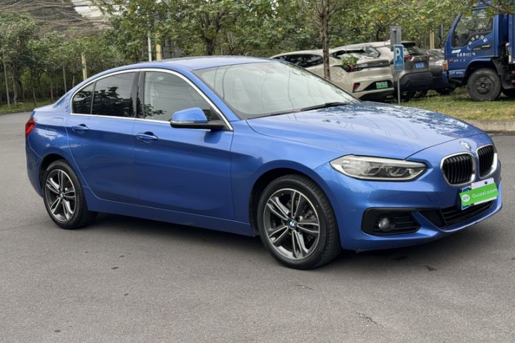 Used BMW 1 Series 2019 118i Fashion Model Exterior 2