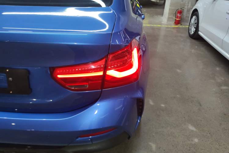 Used BMW 1 Series 2019 118i M Sport Package Exterior 3