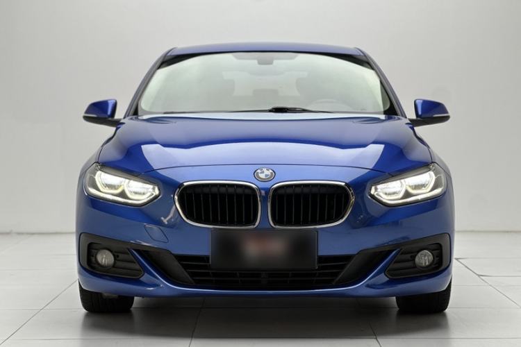 Used BMW 1 Series 2019 118i Fashion Model Exterior 3