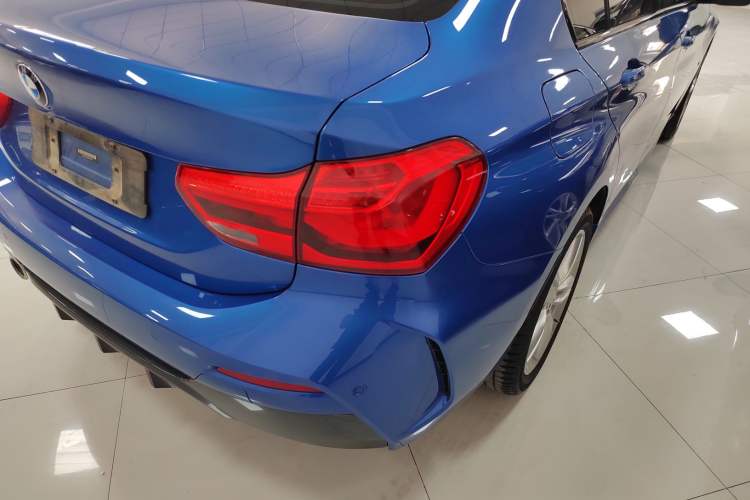 Used BMW 1 Series 2019 118i M Sport Package Exterior 3