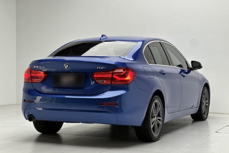 Used BMW 1 Series 2019 118i Fashion Model Exterior 4