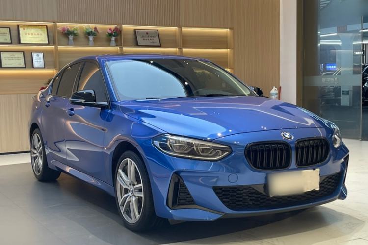 Used BMW 1 Series 2019 120i Leading Model M Sport Package Exterior 4