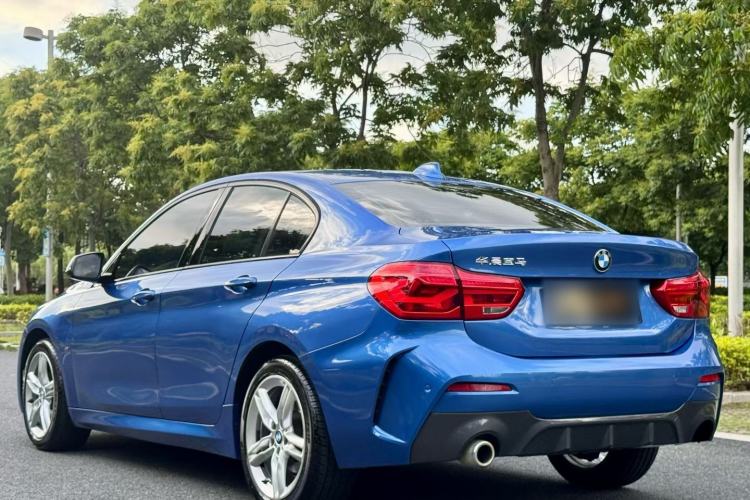 Used BMW 1 Series 2019 118i M Sport Package Exterior 6