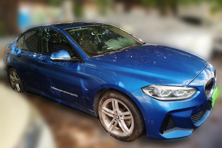 Used BMW 1 Series 2019 118i M Sport Package Front Right 45 Deg