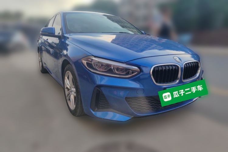 Used BMW 1 Series 2019 118i M Sport Package Front Right 45 Deg