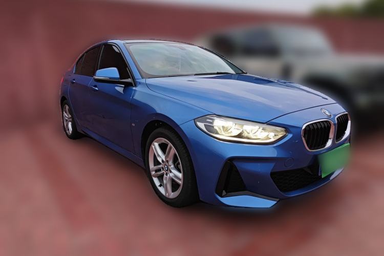 Used BMW 1 Series 2019 118i M Sport Package Front Right 45 Deg