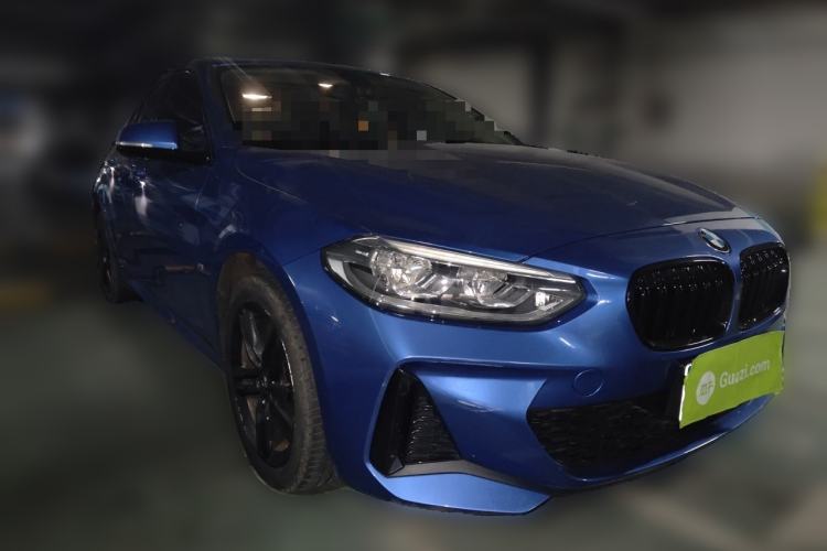 Used BMW 1 Series 2019 118i M Sport Package Front Right 45 Deg
