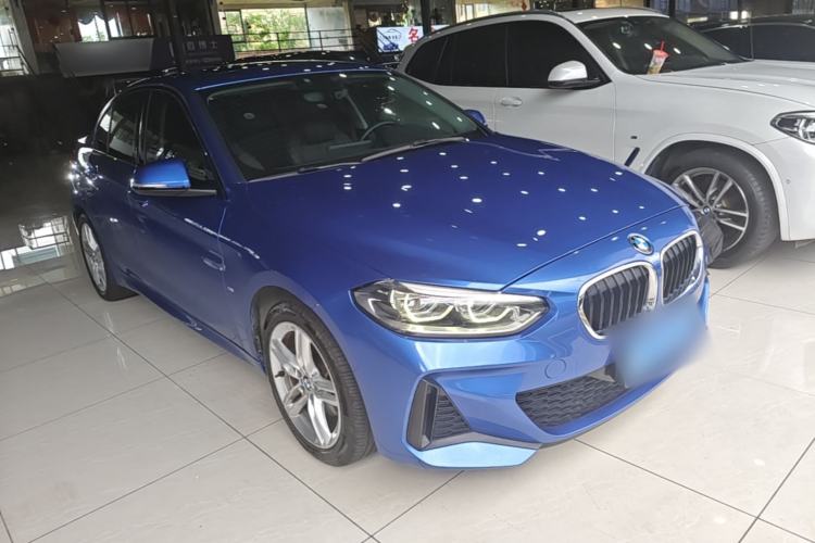 Used BMW 1 Series 2019 118i M Sport Package Front Right 45 Deg