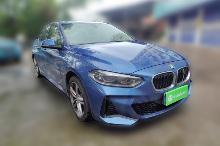 Used BMW 1 Series 2019 118i M Sport Package Front Right 45 Deg