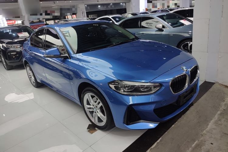 Used BMW 1 Series 2019 118i M Sport Package Front Right 45 Deg