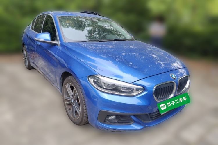 Used BMW 1 Series 2019 118i Fashion Model Front Right 45 Deg