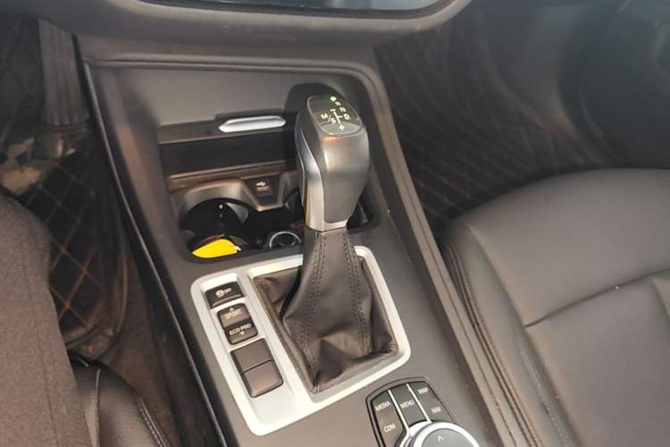 Used BMW 1 Series 2019 118i Fashion Model Gear Lever