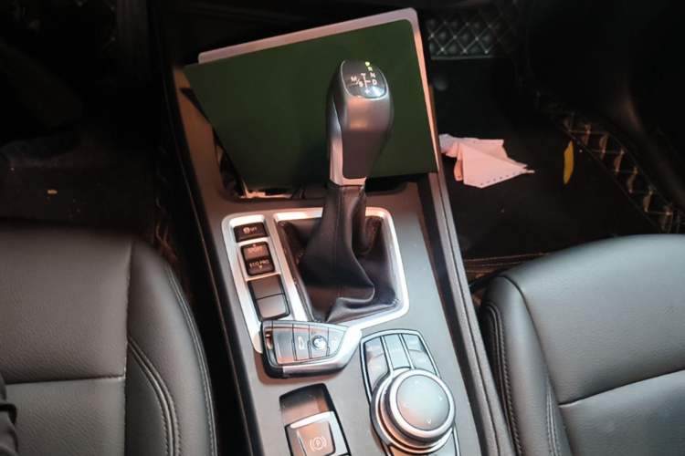 Used BMW 1 Series 2019 118i Fashion Model Gear Lever