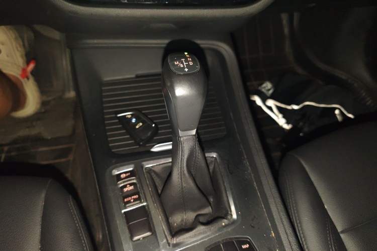 Used BMW 1 Series 2019 118i Fashion Model Gear Lever