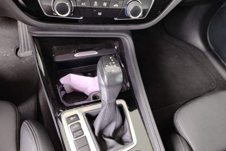 Used BMW 1 Series 2019 118i M Sport Package Gear Lever