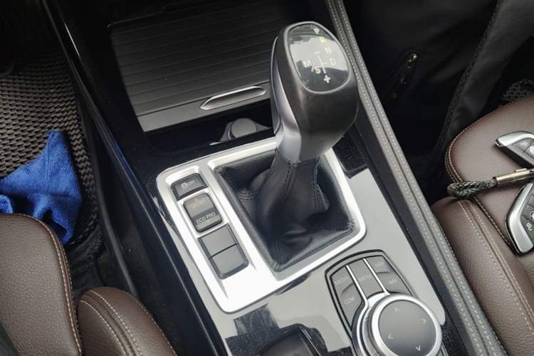 Used BMW 1 Series 2019 118i M Sport Package Gear Lever