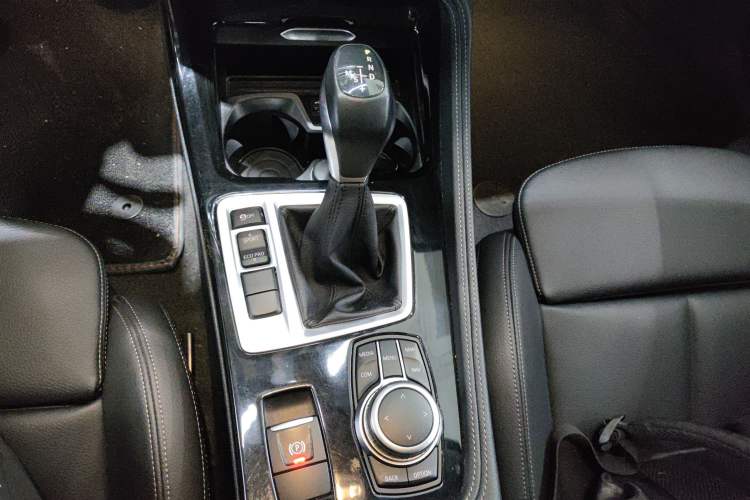 Used BMW 1 Series 2019 118i M Sport Package Gear Lever