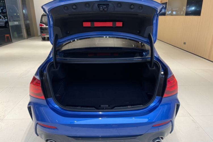 Used BMW 1 Series 2019 120i Leading Model M Sport Package Interior 1