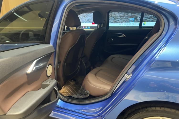 Used BMW 1 Series 2019 120i Leading Model M Sport Package Interior 11