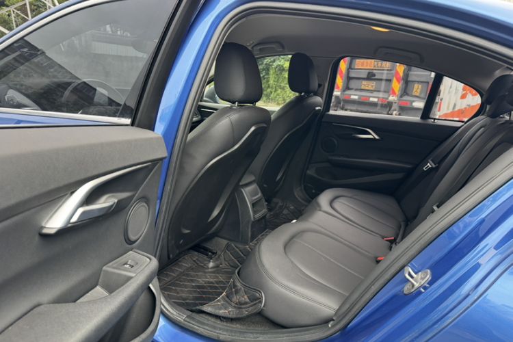 Used BMW 1 Series 2019 118i Fashion Model Interior 2