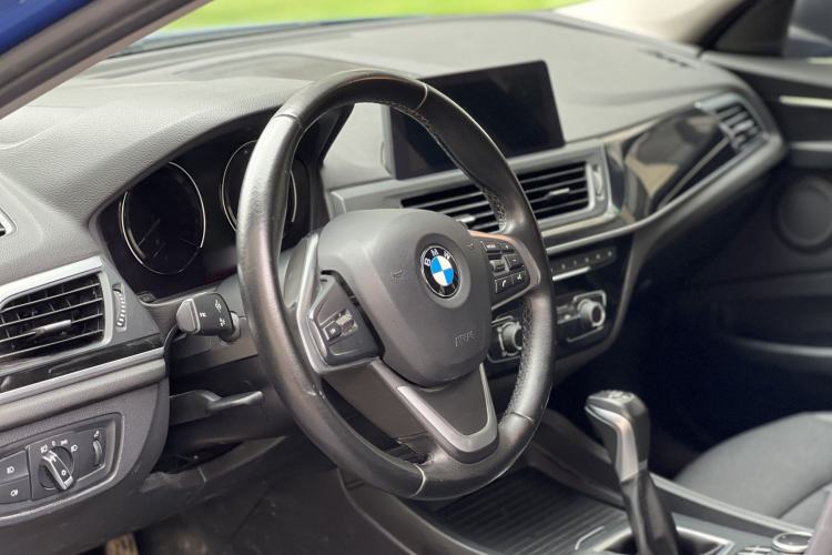 Used BMW 1 Series 2019 118i Fashion Model Interior 2