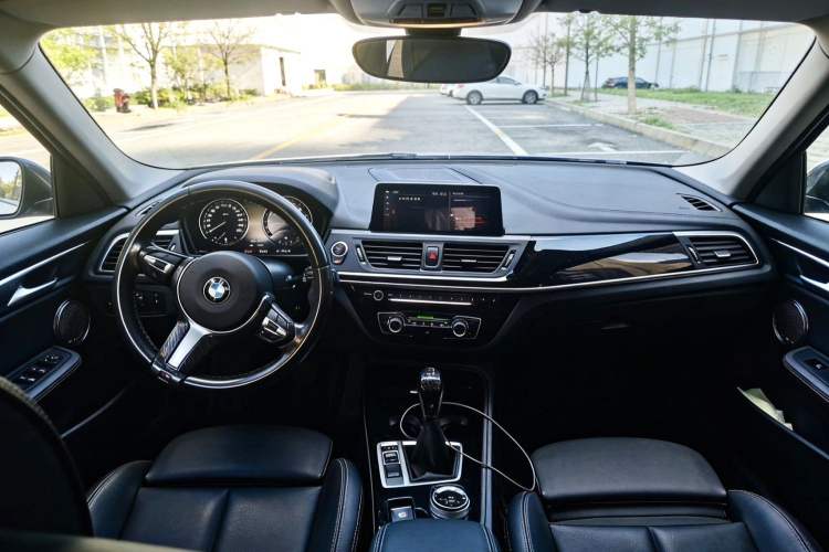 Used BMW 1 Series 2019 118i M Sport Package Interior 2
